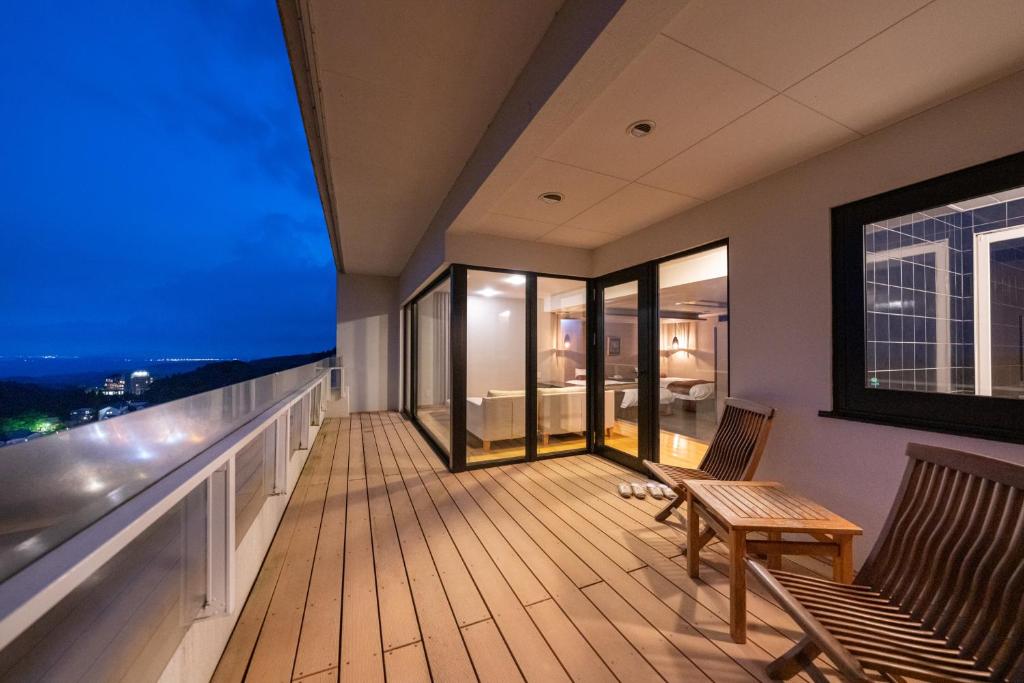 Balkón nebo terasa v ubytování Kirishima Kokusai Hotel