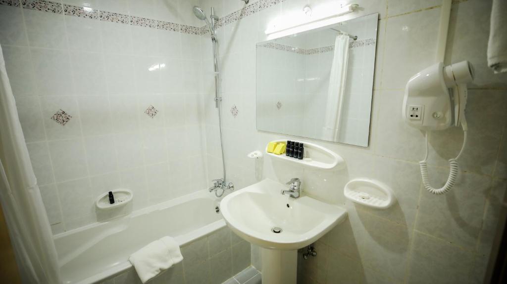 Green House Hotel Suites & Apartment - Resim 44