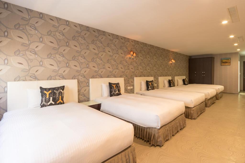 Gallery image of Just Enjoy Business Hotel in Tainan