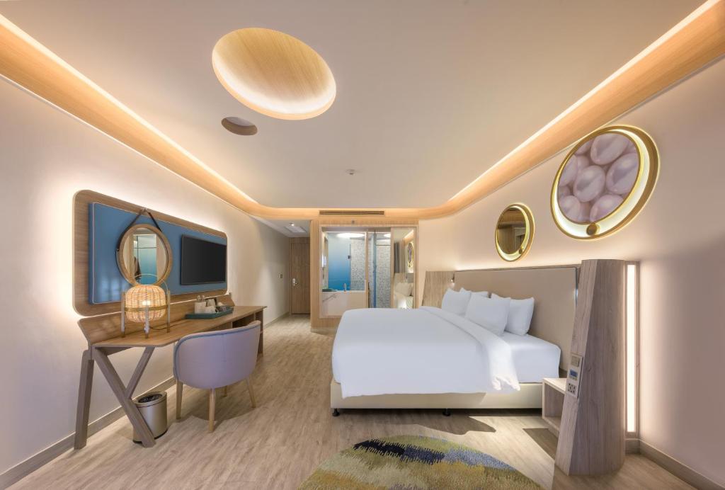 Andaman Embrace Patong, Phuket - Resim 40