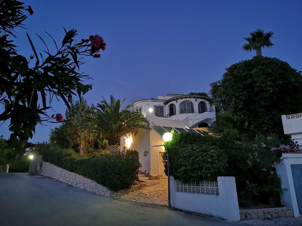 La Madrugada - Luxury Moraira Villa With Sea Views and ...