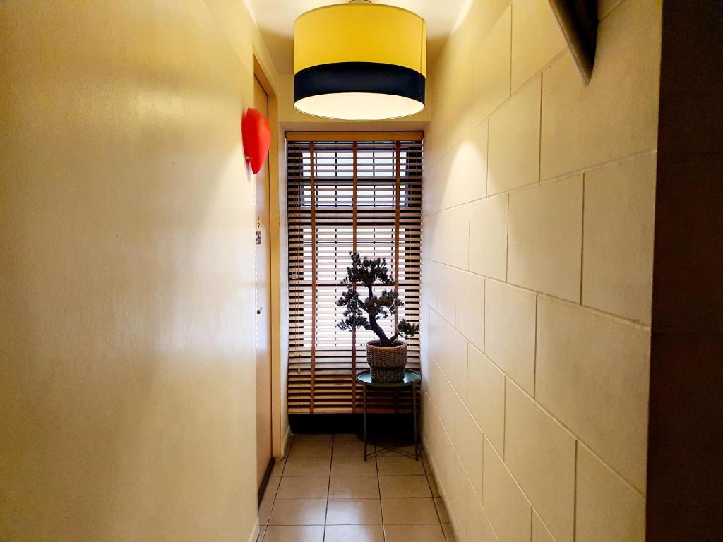 Somewhere to Escape - Hometel - Resim 22