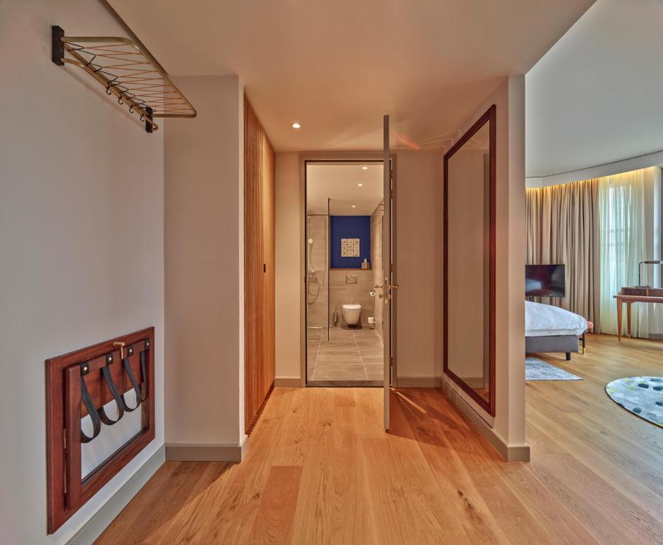 voco The Hague by IHG - Resim 25