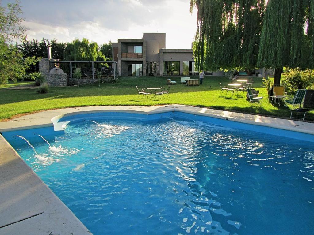 Bazén v ubytovaní Casa de Huéspedes La Azul alebo v jeho blízkosti