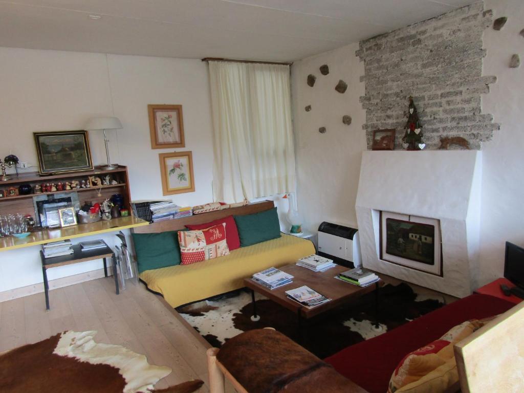 Posezení v ubytování Chalet Vicino a Cortina