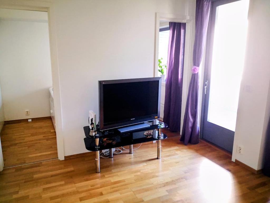 City Apartment Fully Furnished - Lillestrøm-Strømmen - Appartement D'une Chambre