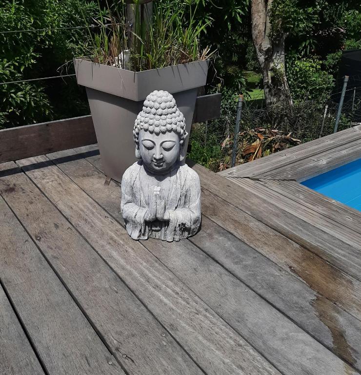 Fotografie z fotogalerie ubytování CHARMANT HAUT DE VILLA AVEC PISCINE PARTAGEE v destinaci Le Vauclin