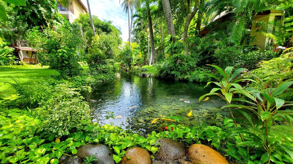 Serene Oasis Bungalow with Garden View