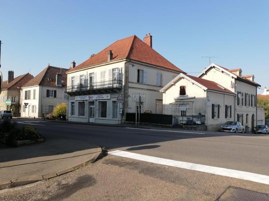 Galeriebild der Unterkunft Gray centre ville avec vue sur Saône in Gray