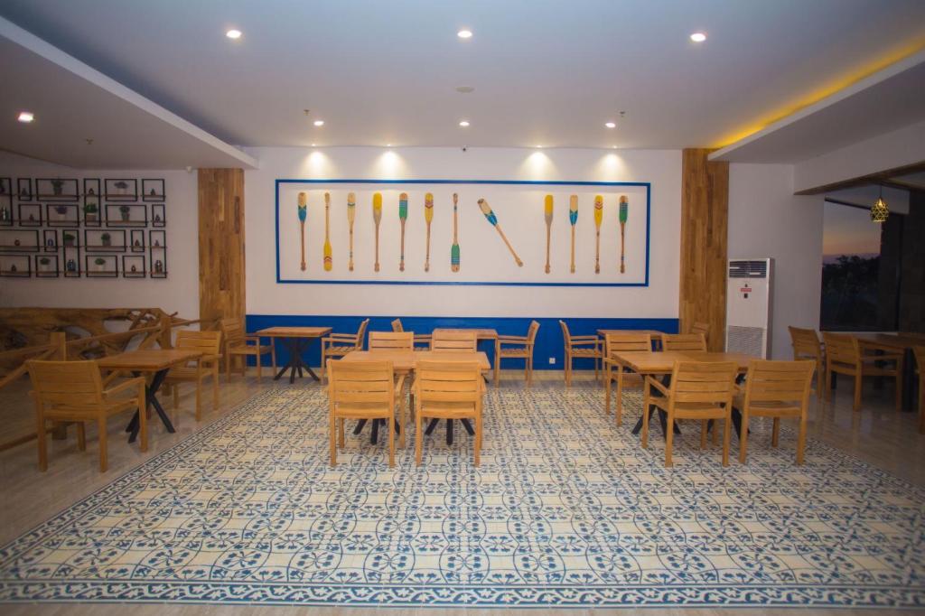 Posezení v ubytování Pollos Hotel & Gallery