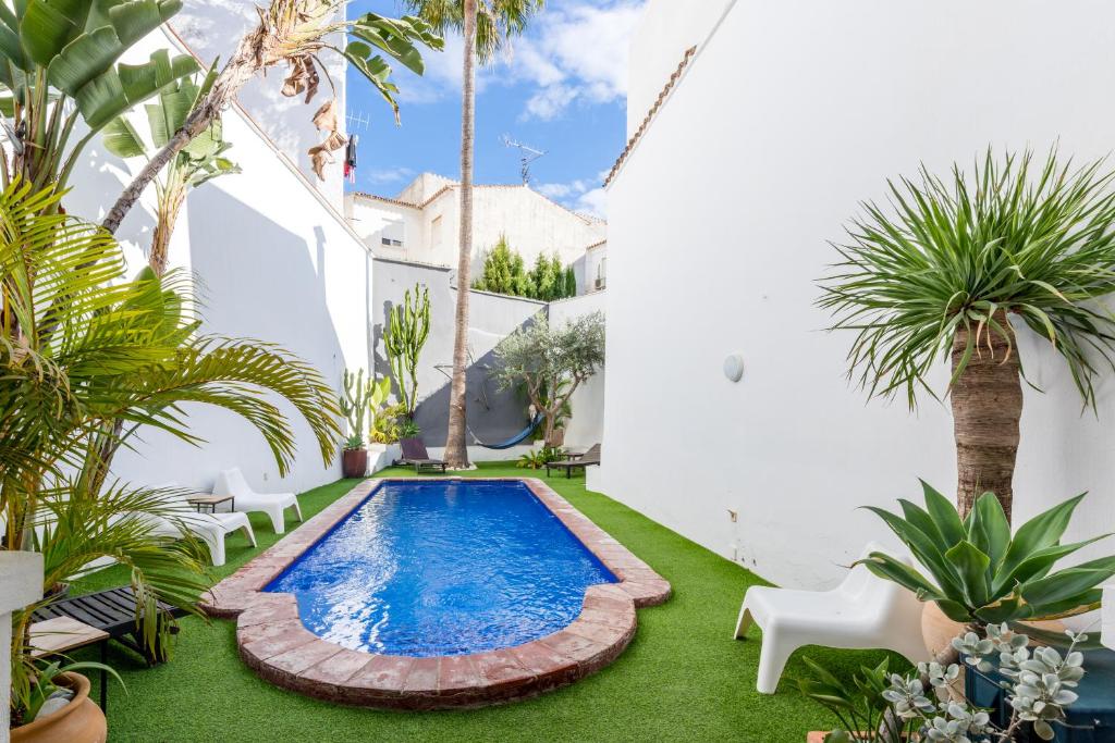Bazén v ubytování El Patio Andaluz nebo v jeho okolí