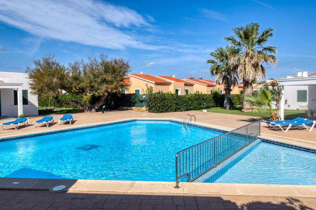 Apartamentos Las Golondrinas, Calan Bosch – Updated 2023 Prices