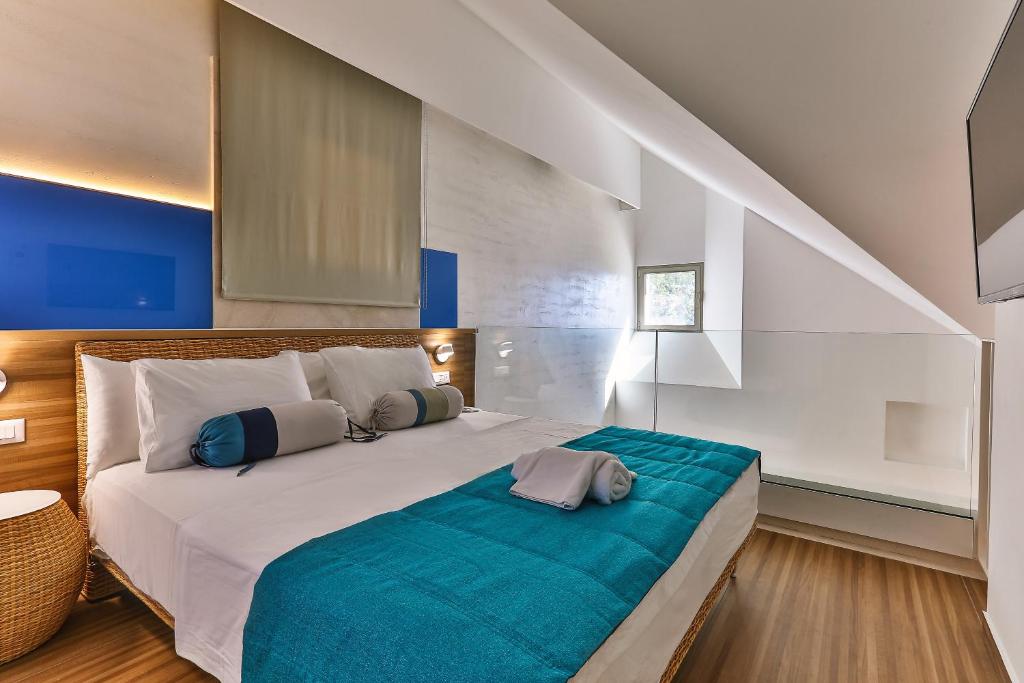 Carine Hotel Park - Duplex Suite With Balcony