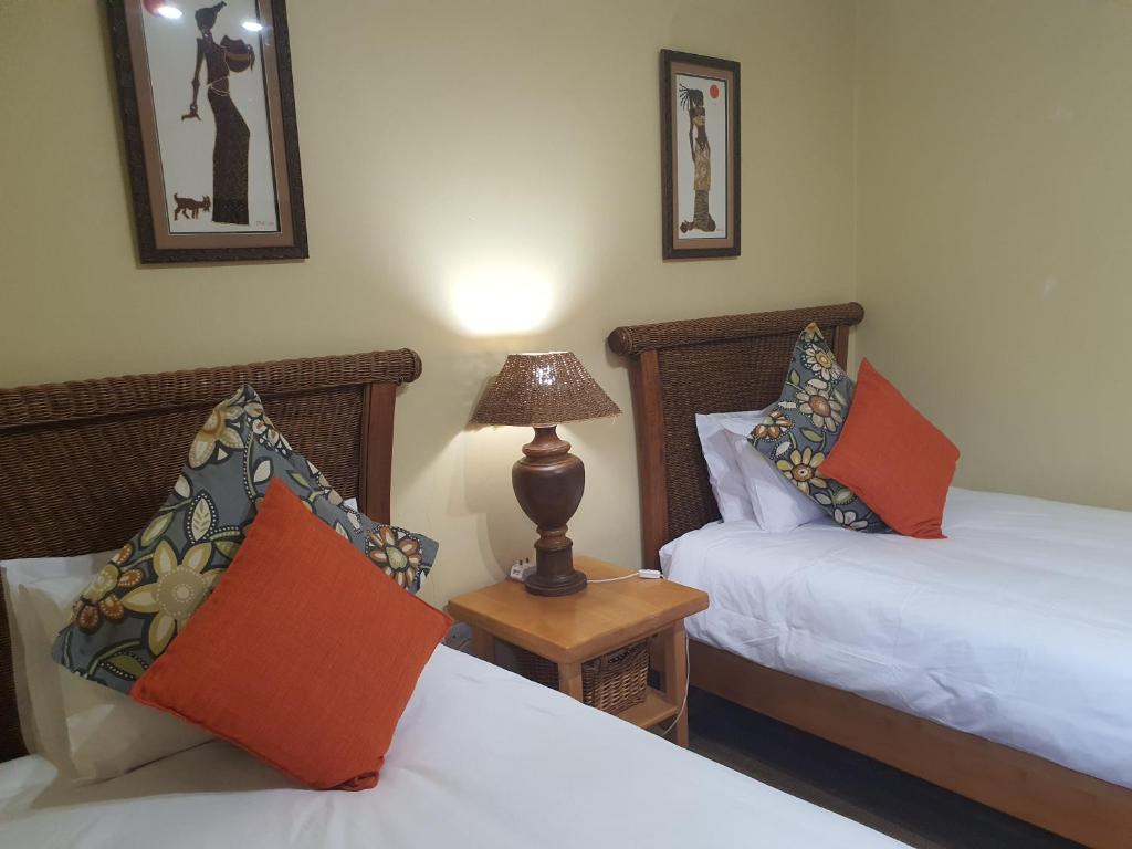 Selati 103 Guest Cottages - Triple Chambre