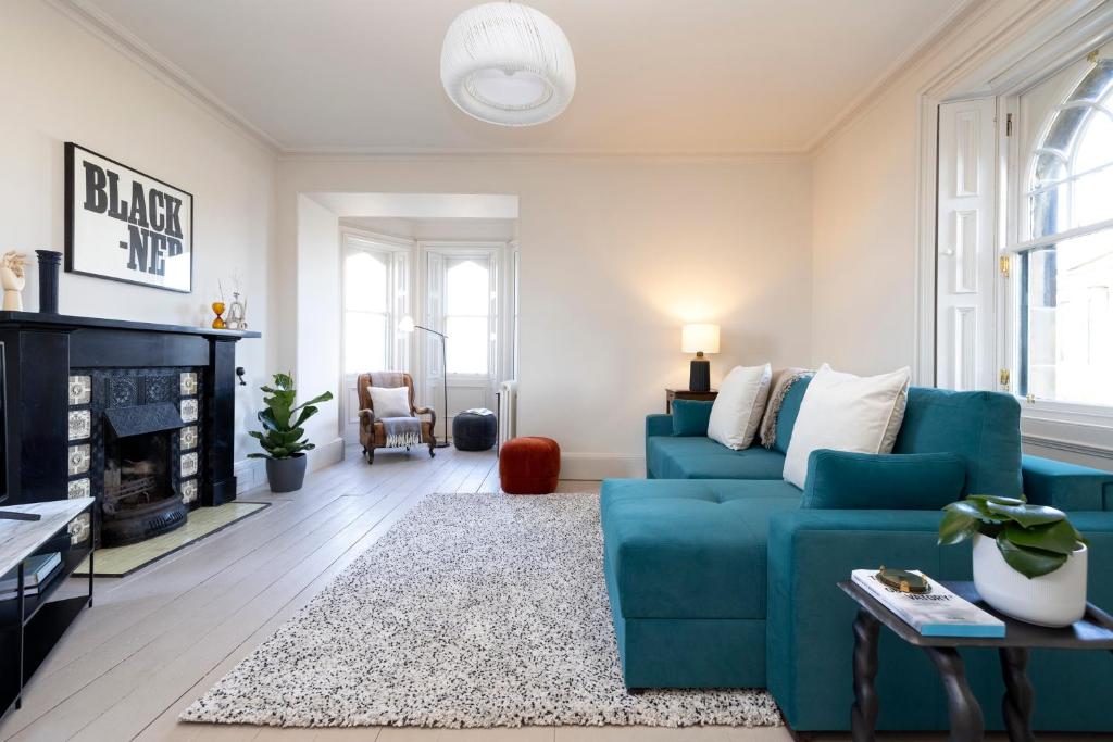 JOIVY Observatory House - Two-Bedroom House