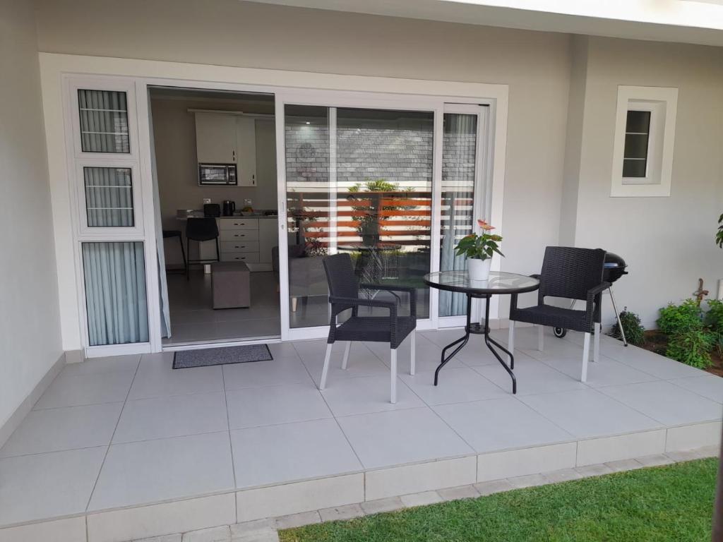 Patio nebo venkovní prostory v ubytování Kent Manor Guest Suites