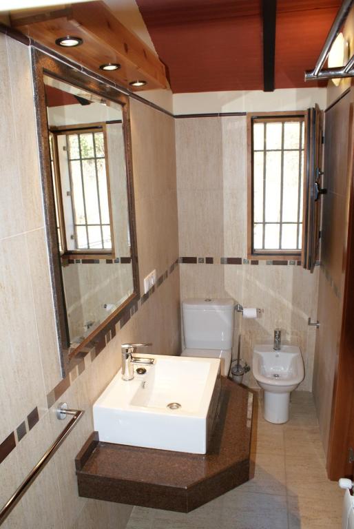CASA RURAL DULCE NOMBRE, Nava de San Pedro – Preços 2022 ...