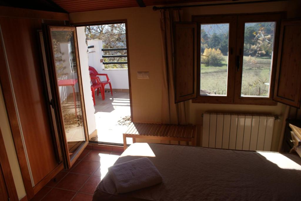 CASA RURAL DULCE NOMBRE, Nava de San Pedro – Updated 2022 Prices