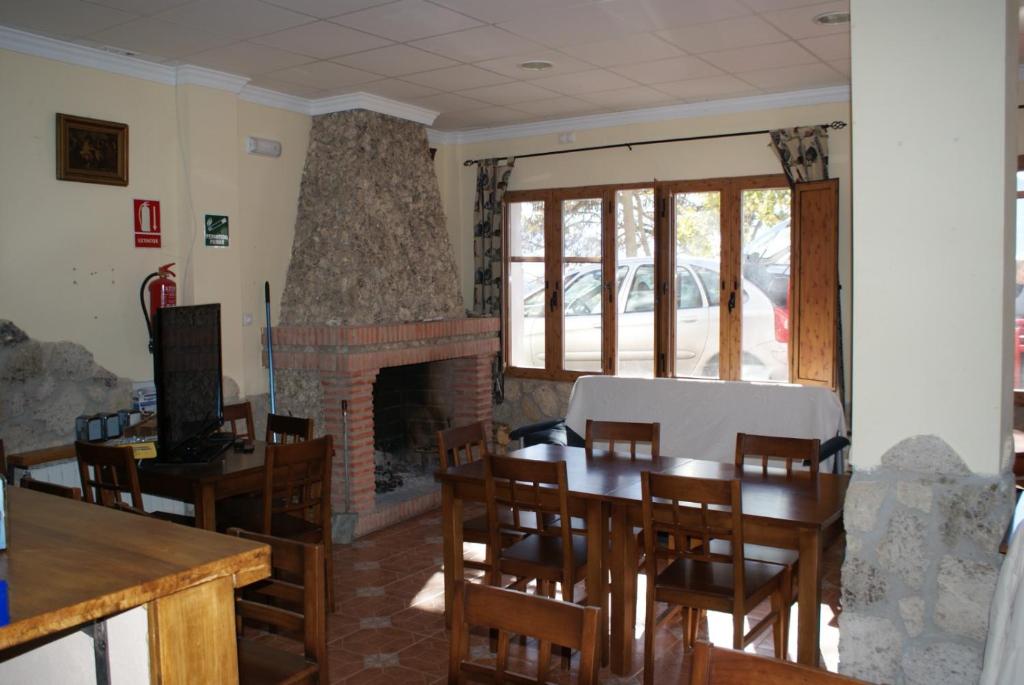 Booking.com: CASA RURAL DULCE NOMBRE , Nava de San Pedro ...