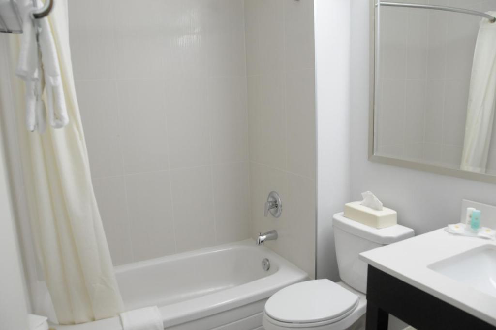 Comfort Inn - Standaard Tweepersoonskamer Met Twee Tweepersoonsbedden - Bovenste Verdieping