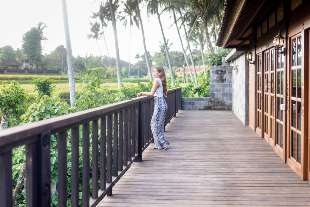 Villa Waturenggong Ubud - Villa With River View