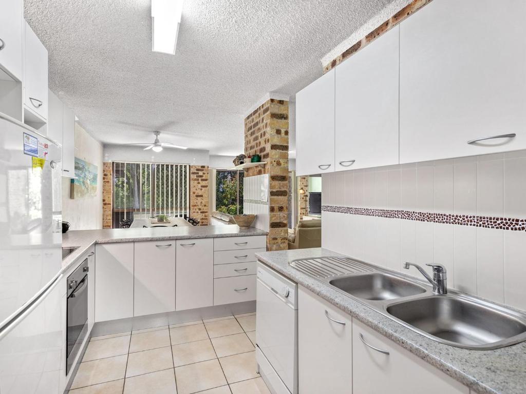 Kuchyň nebo kuchyňský kout v ubytování Bay Parklands Unit 38 2 Gowrie Avenue