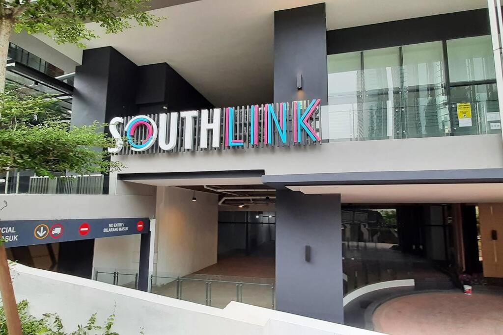Southlink Bangsar South Lovely 2 Bedroom Service Apartment With Pool Kuala Lumpur Updated 2021 Prices
