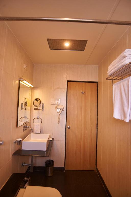 Fotografie z fotogalerie ubytování Hotel G-Square - Shirdi v destinaci Širdi