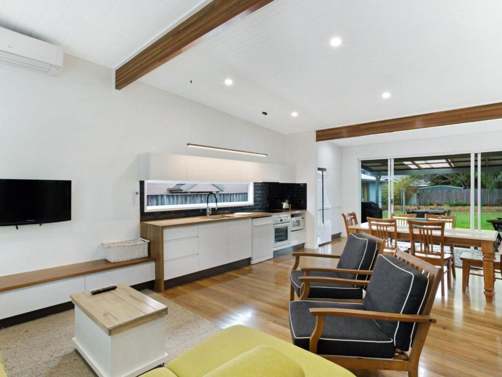 The Beach House 13 Market Street, Fingal Bay (updated prices 2024)