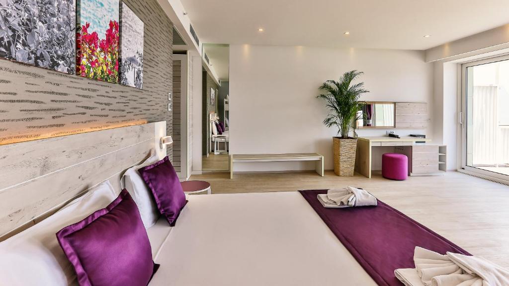 Carine Hotel Park - Suite With Balcony And Sea View