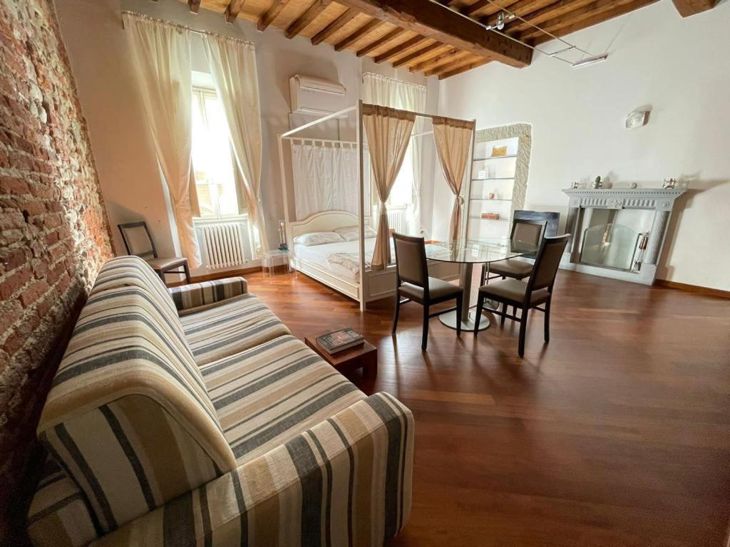 Posedenie v ubytovaní Sant'Ambrogio Suite
