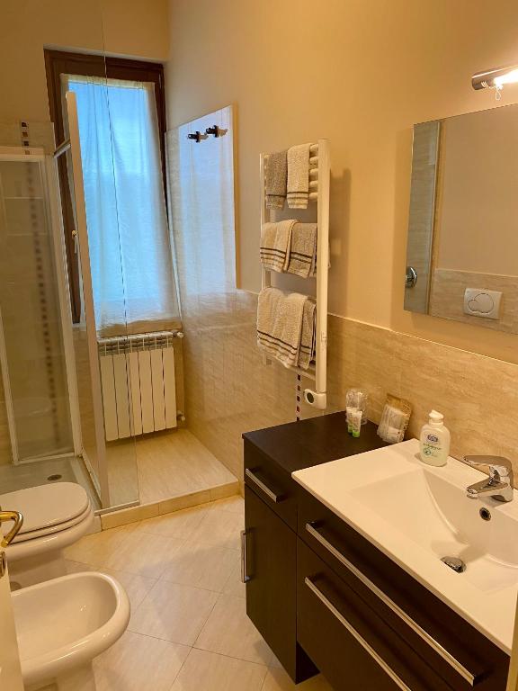 Łazienka w obiekcie La Casa Di Campagna Sul Garda