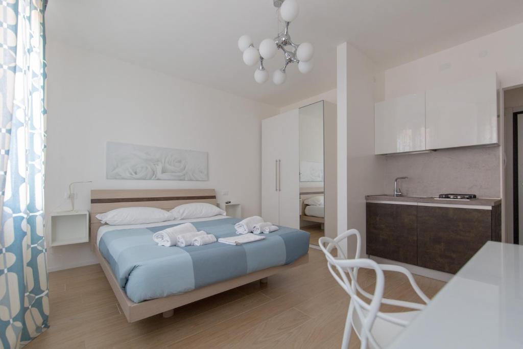A bed or beds in a room at " CASA IDA " centro storico