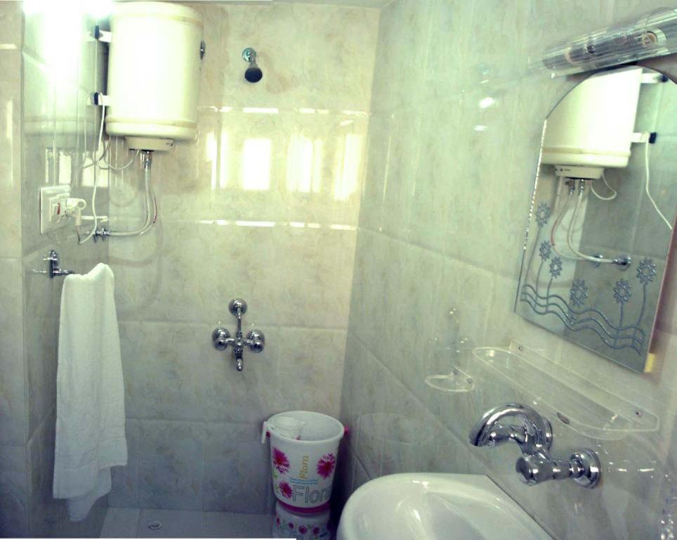 Photo from Ikraam Inn Bed & Breakfast in Srinagar, Jammu & Kashmir, India