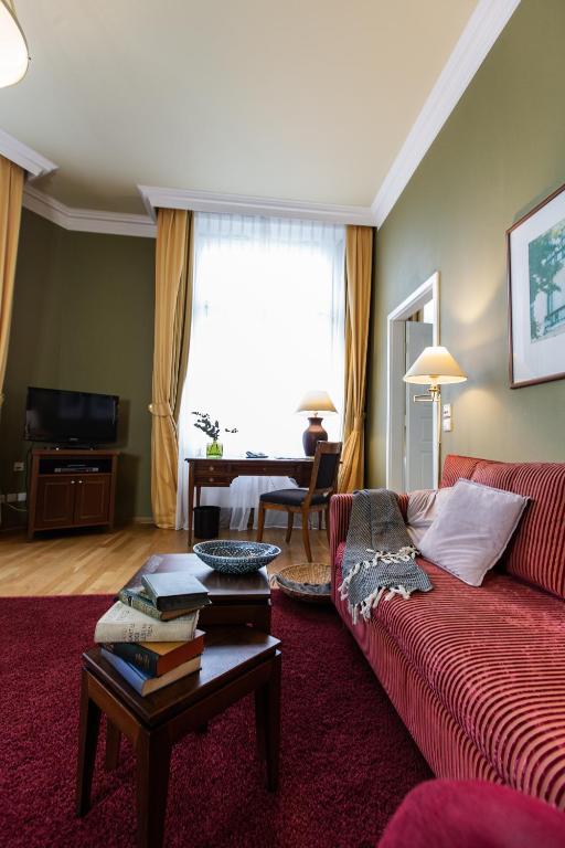 Louisa's Place - Resim 38