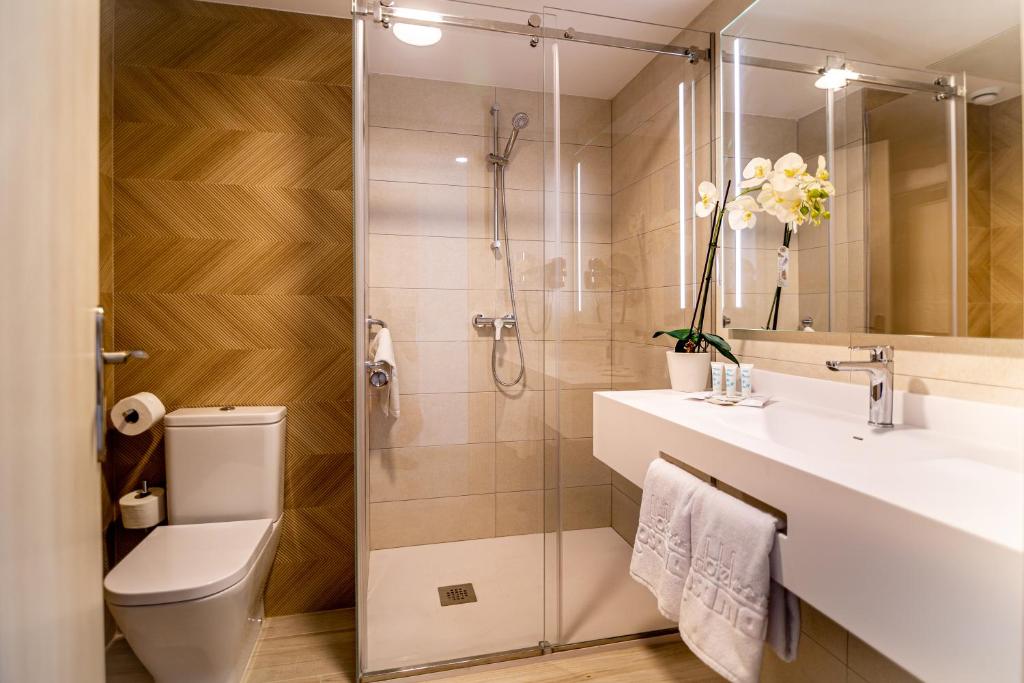 Hotel Rosamar, Benidorm – Updated 2023 Prices