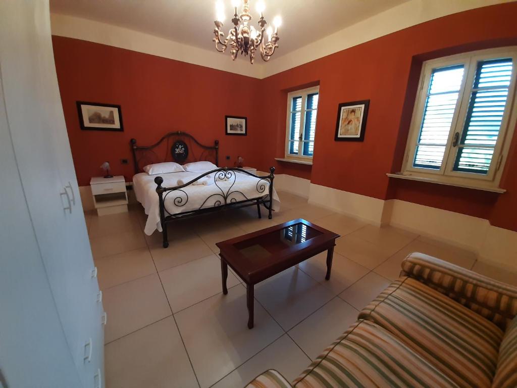 Lucca Cycling Holidays Il Tiglio Rooms - 14