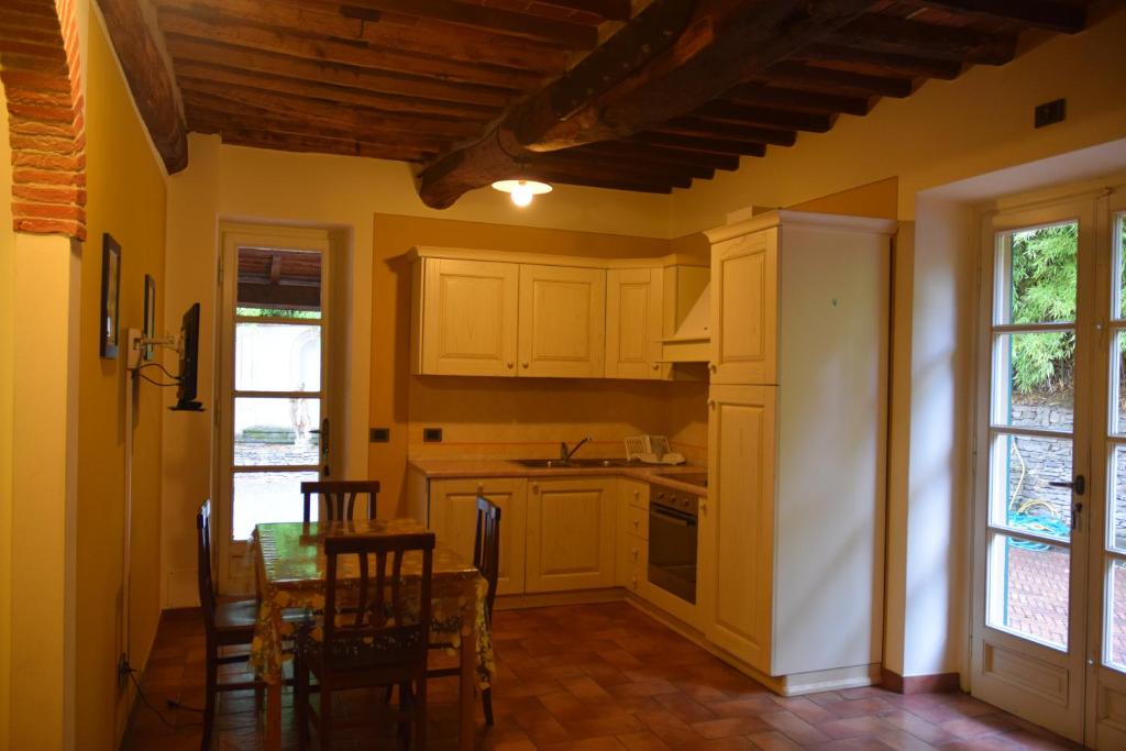 Lucca Cycling Holidays Il Tiglio Rooms - 10