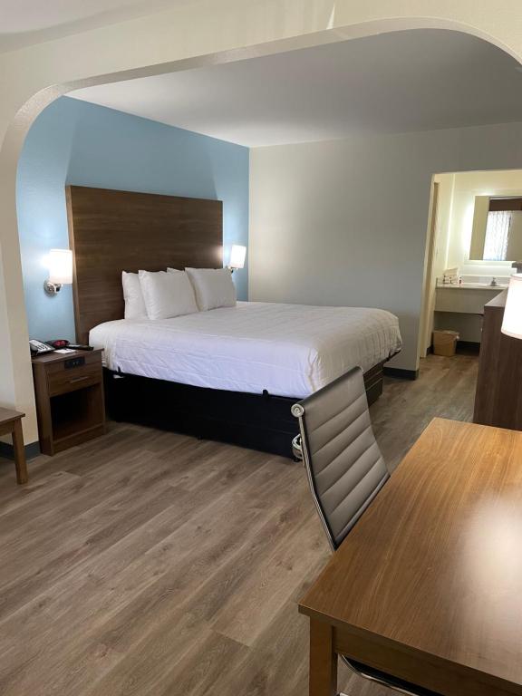 Baymont by Wyndham Biloxi - Ocean Springs photo