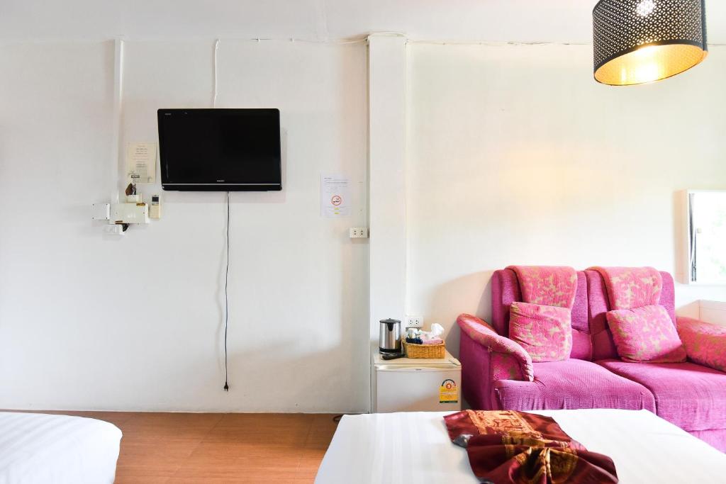 TV a/nebo společenská místnost v ubytování P.U. Inn Resort