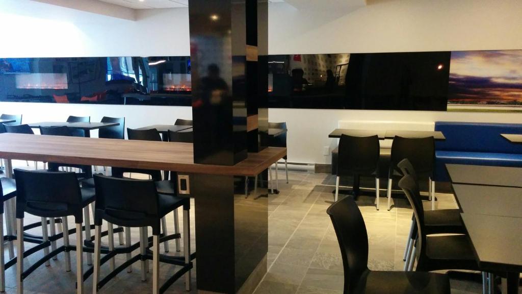 Hôtel Cofortel - Resim 15