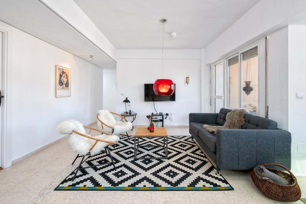 Posezení v ubytování San Juan Penthouse in Malaga by Solaga Holiday Homes