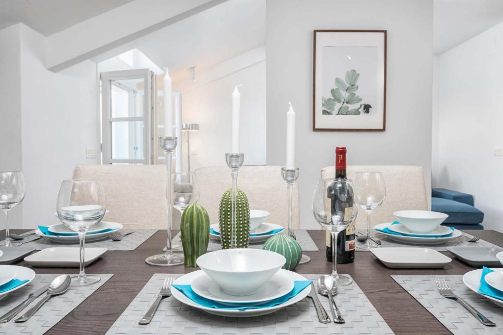 Posedenie v ubytovaní Merced Suites in Malaga by Solaga Holiday Homes