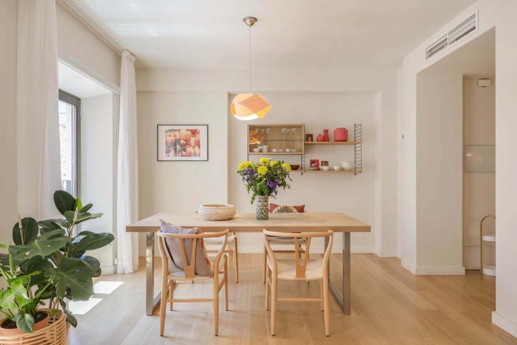 Zdjęcie z galerii obiektu Larios Suites in Malaga by Solaga Holiday Homes w Maladze