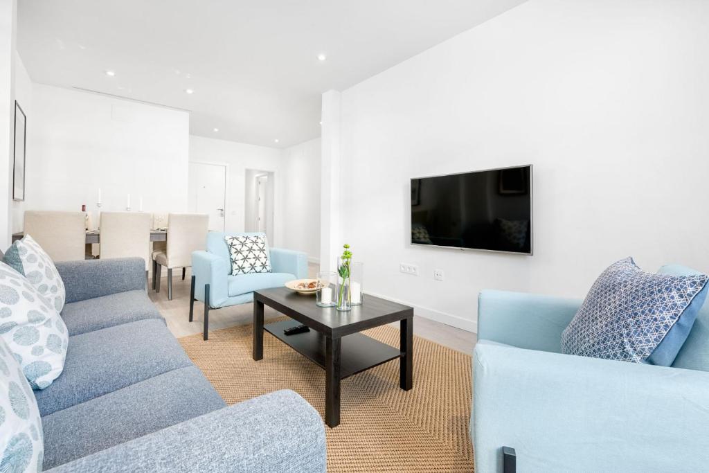Posedenie v ubytovaní Merced Suites in Malaga by Solaga Holiday Homes