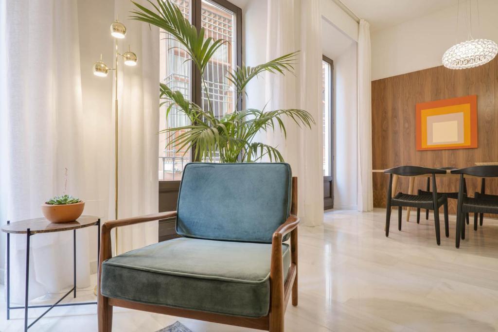 Część wypoczynkowa w obiekcie Larios Suites in Malaga by Solaga Holiday Homes