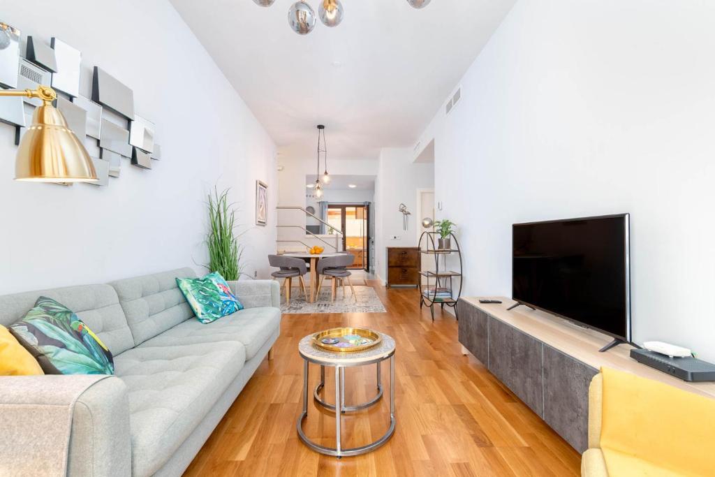 Sebastian Souviron Suites in Malaga by Solaga Holiday Homes - Apartamento Con Terraza