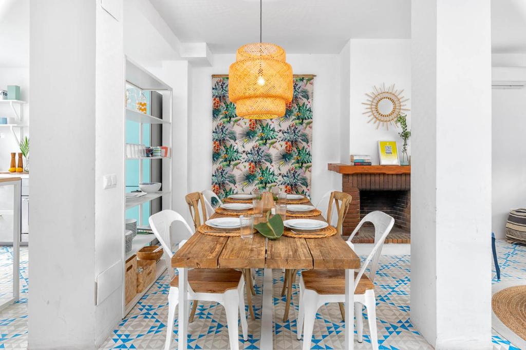 Zdjęcie z galerii obiektu Chuita Beach House in Malaga by Solaga Holiday Homes w Maladze