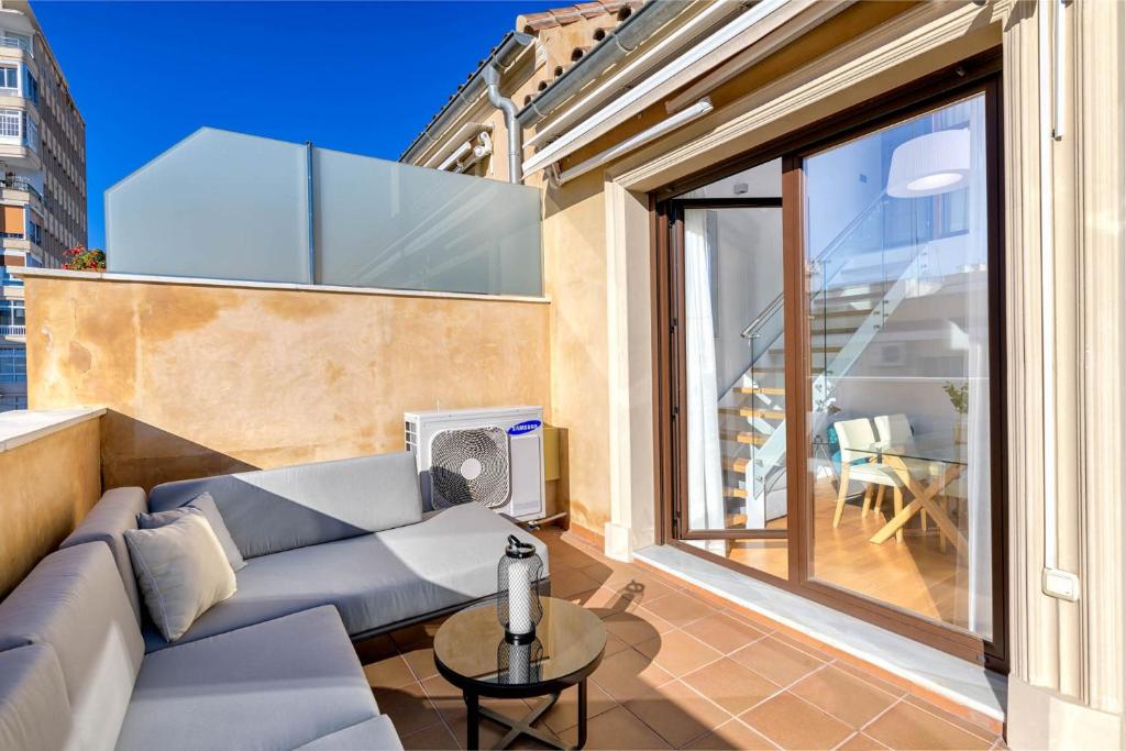 Sebastian Souviron Suites in Malaga by Solaga Holiday Homes - Apartamento Con Terraza