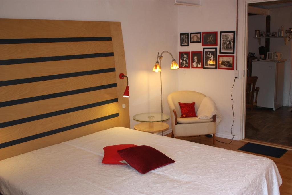 Postel nebo postele na pokoji v ubytování Farmer Apartment Ravning